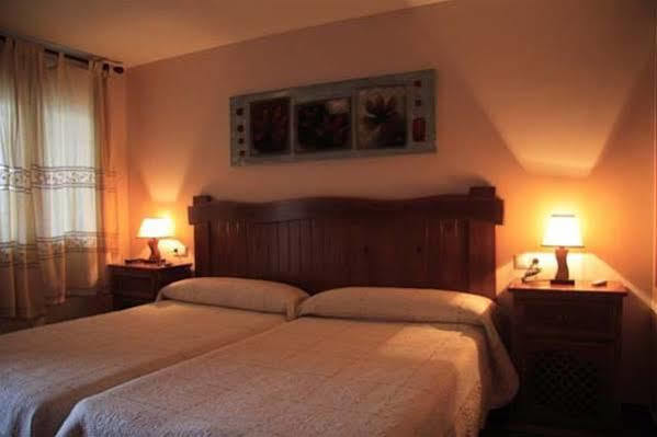 Hotel Patri Уэскар Экстерьер фото